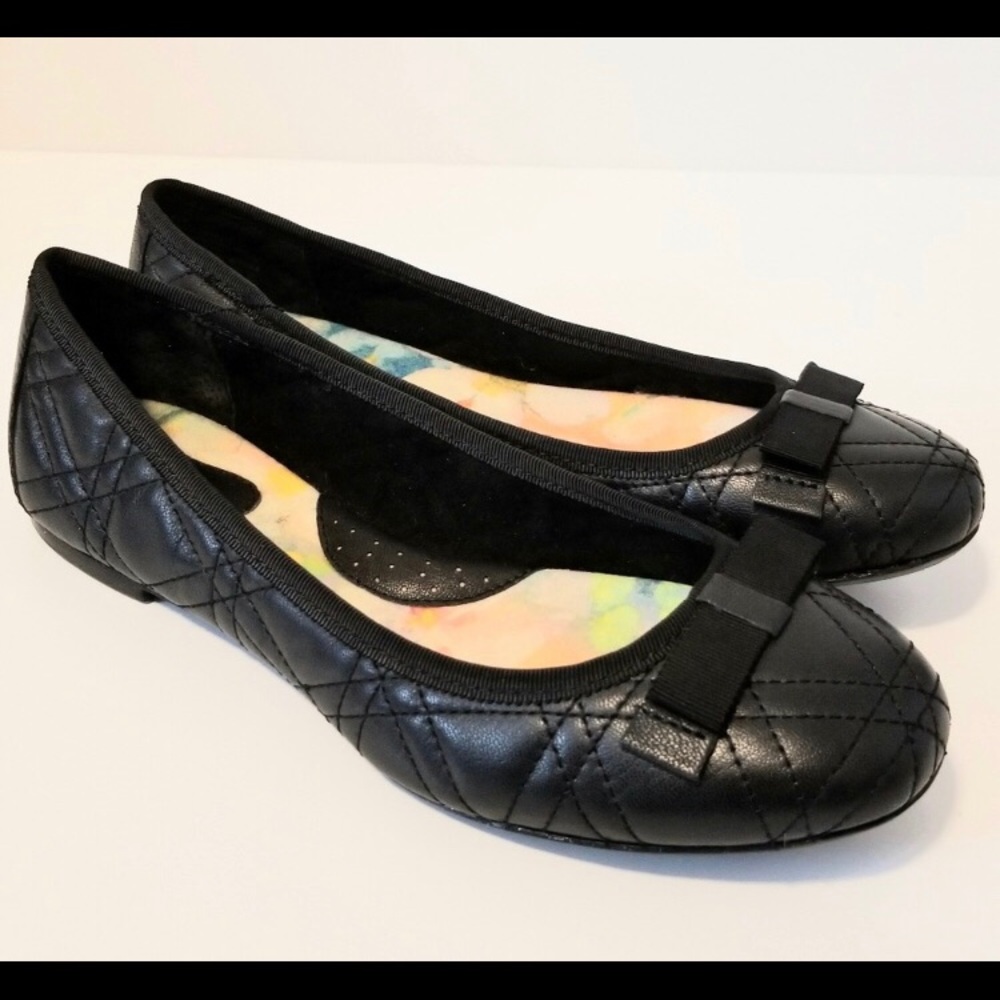 BORN BLACK QUILTED LEATHER BOW TOE BALLET FLATS